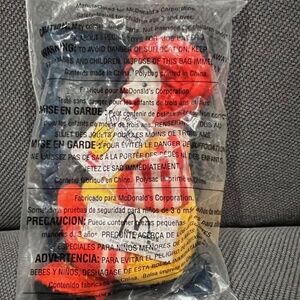 2002 McDonalds World Childrens Day Ronald McDonald Plush New in Package